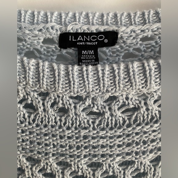 Soft Grey Short Sleeve Knit Sweater. Size M. - Picture 4 of 4